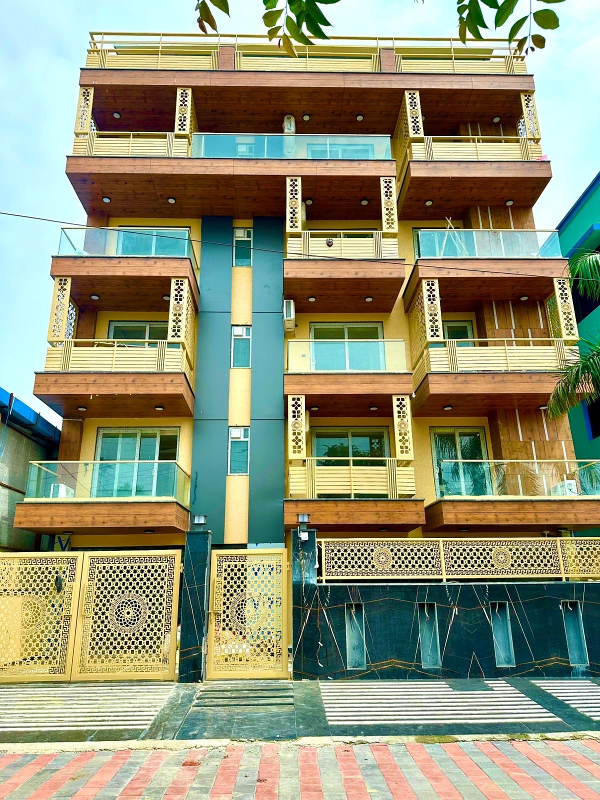 Guest House for Lease in Gurgaon | Guesthouse for Lease/sale in Gurgaon