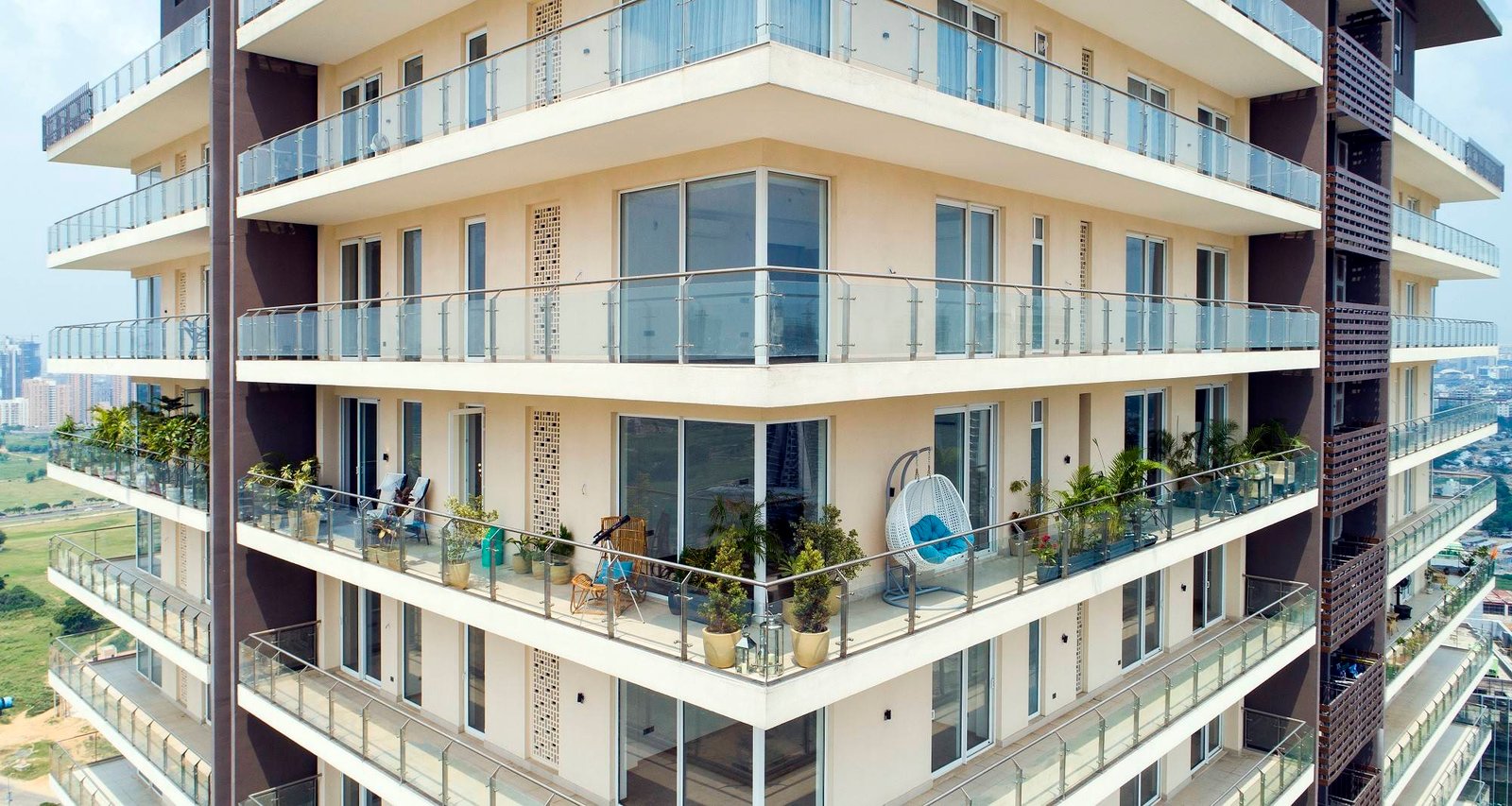 Resale Flats in Mahindra Luminare Sector 59 Gurgaon