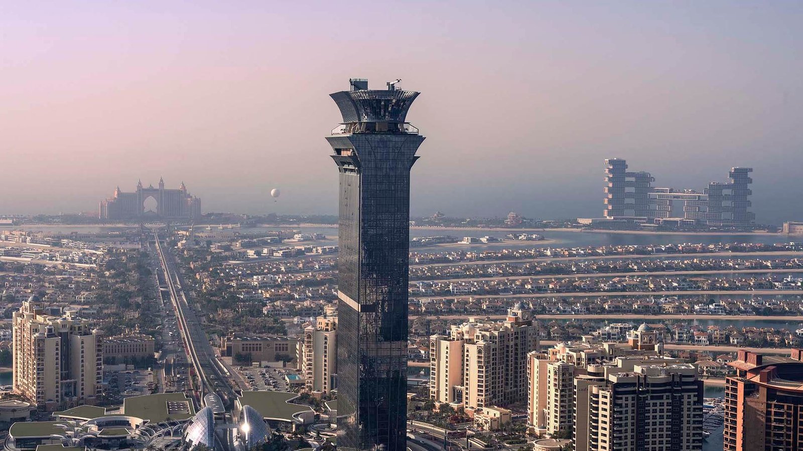 Palm Tower Palm Jumeirah Dubai