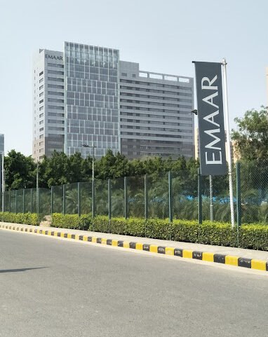 Pre- leased Office Space in Emaar MGF Digital Greens Sector 61 Gurgaon 750 Sq ft — photo 1