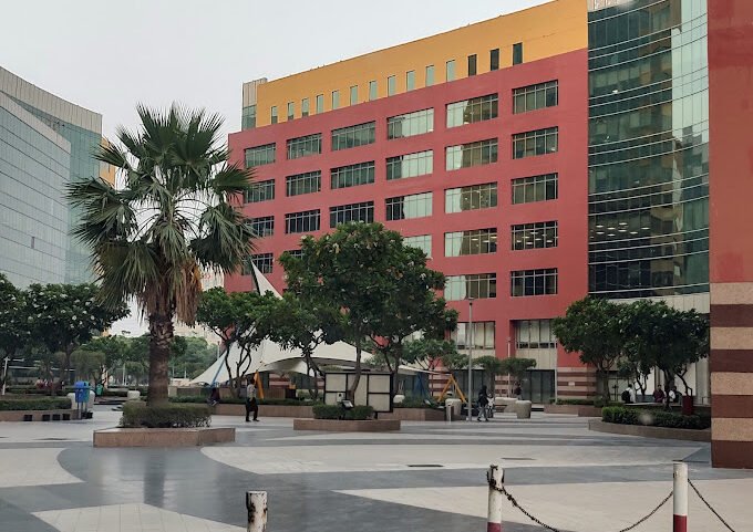 Pre- leased Office Space in Unitech Cyber Park Sector 39, Gurgaon 4400 Sq ft