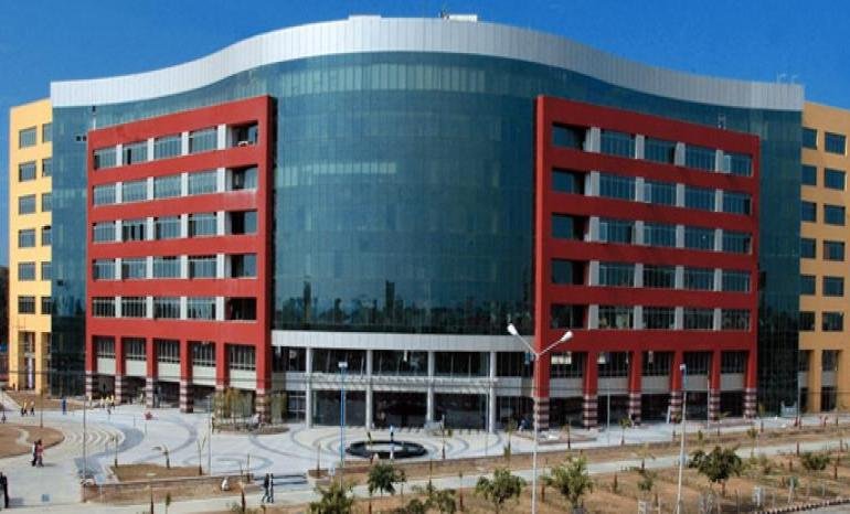 Pre- leased Office Space in Unitech Cyber Park Sector 39, Gurgaon 4400 sq.ft.
