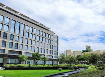 Pre- leased Office Space in Vatika One on One Sector 16,  Gurgaon 1785 sq.ft.
