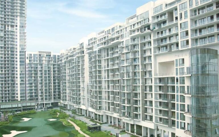 Resale 3 BHK 4 BHK 5BHK Flats for Sale in M3M Golf Estate Gurgaon — photo 1
