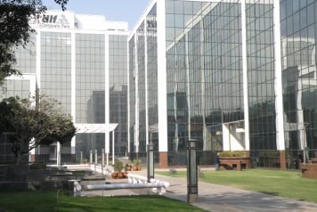 DLF_Corporate_Park-650x481 (1)