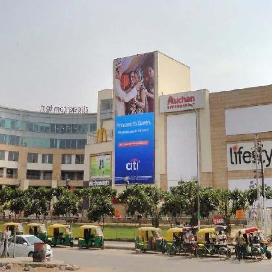 MGF-Metropolis-Mg-Road-Gurgaon (1)